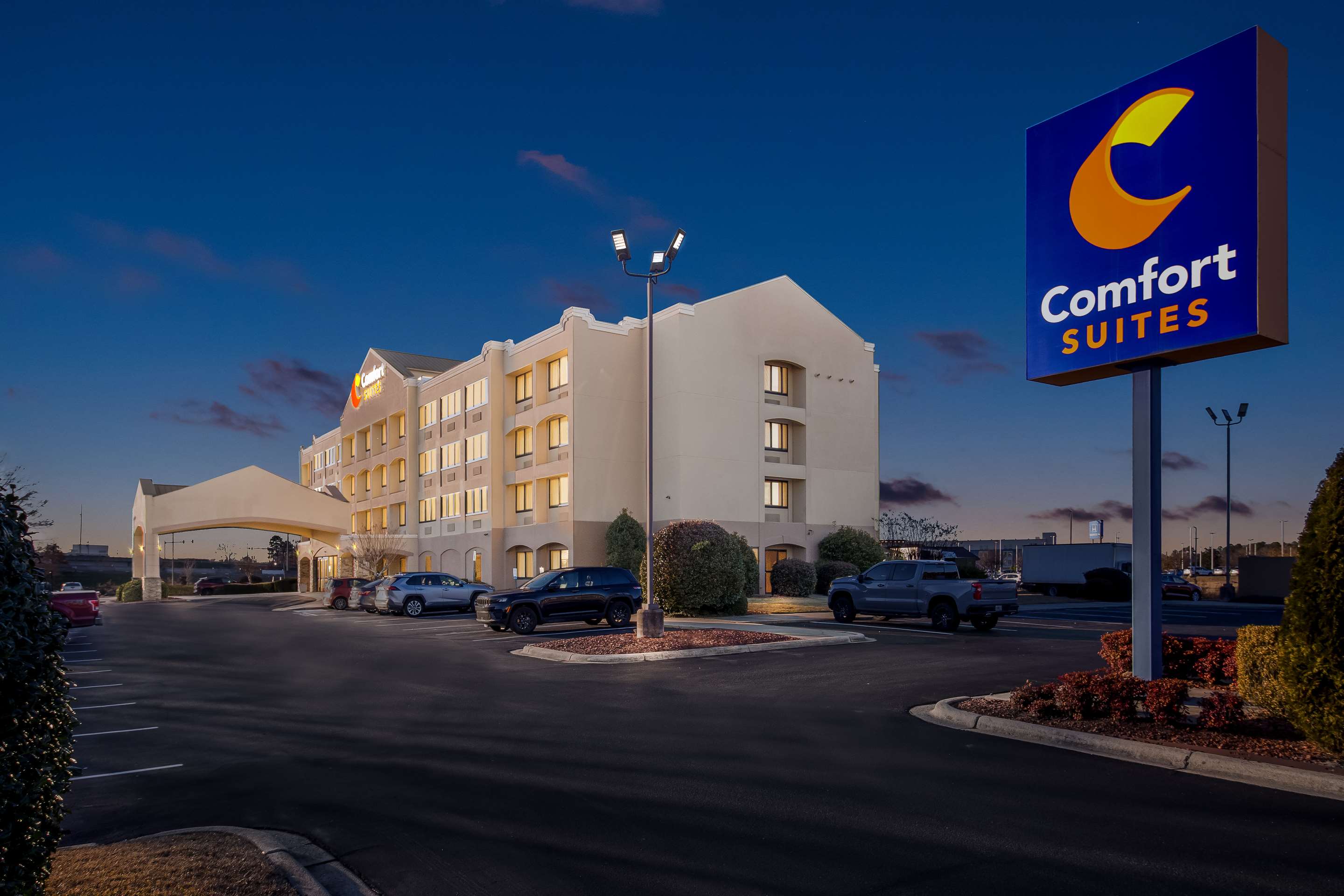 Twilight | Comfort Suites Lumberton