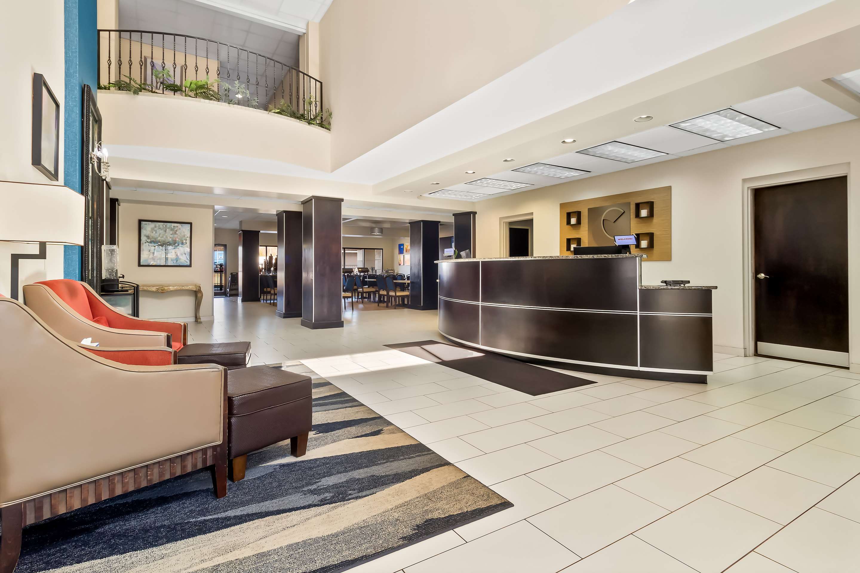 Lobby | Comfort Suites Lumberton