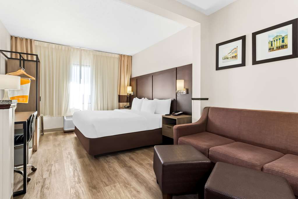 COMFORT SUITES LUMBERTON NORTH-guestroom-Guest Room,On-Site.jpg