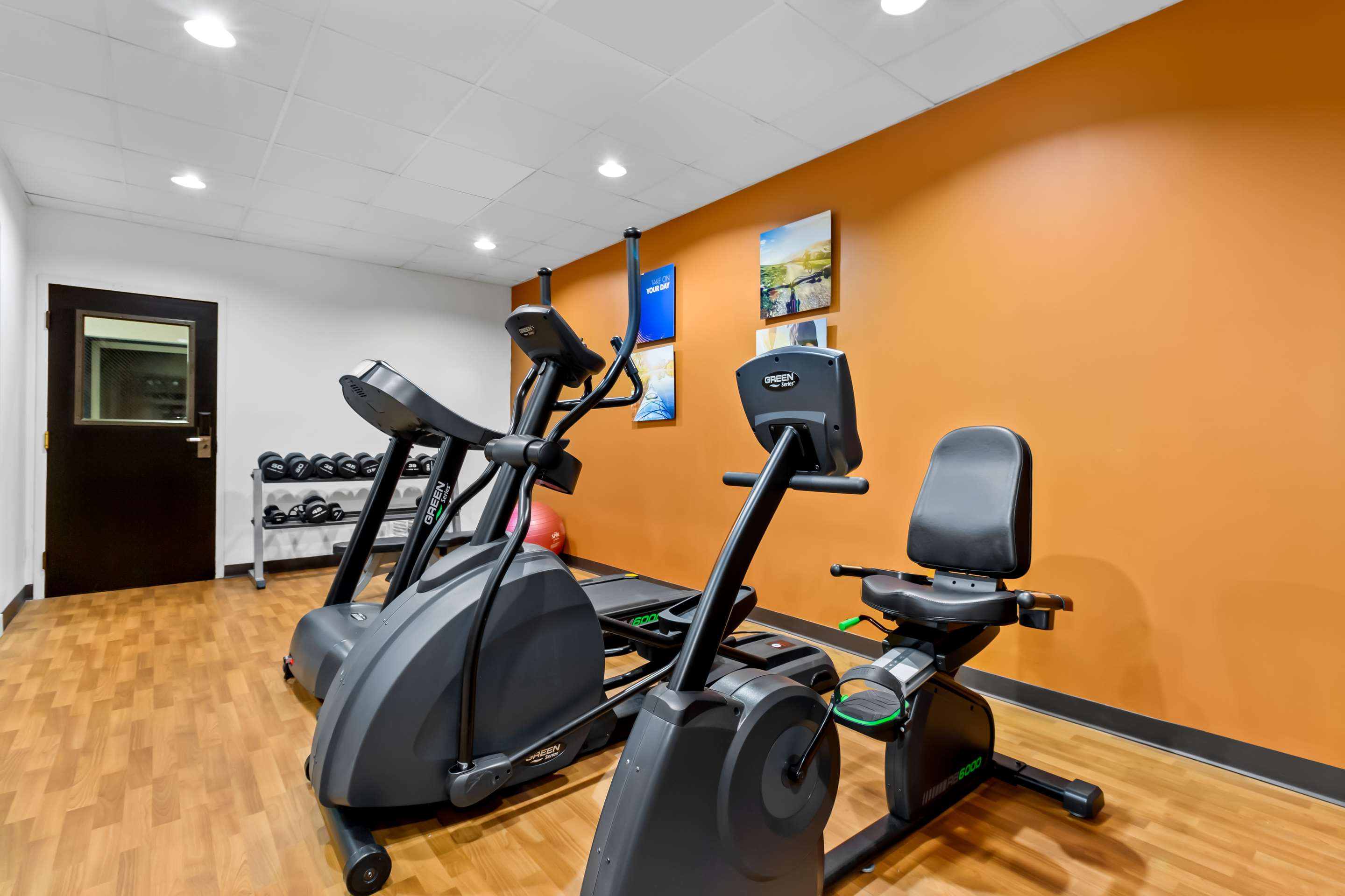 Fitness center | Comfort Suites Lumberton