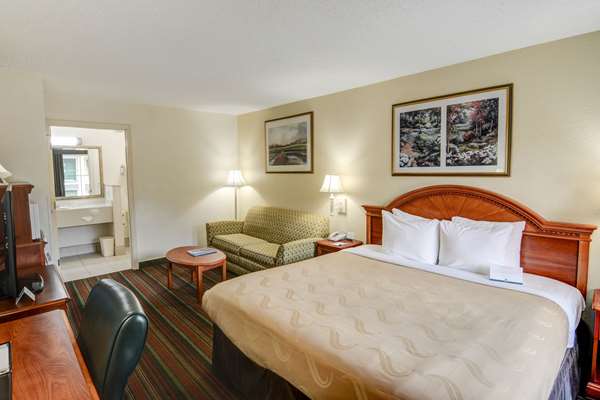  - Quality Inn & Suites Asheville - I-40, Exit 55