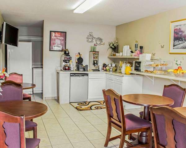 Amenities - Econo Lodge Creedmoor