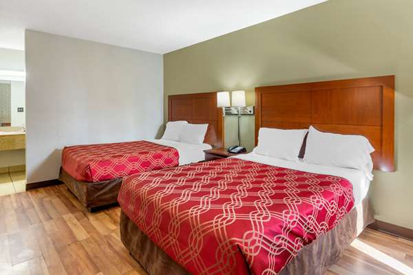  - Econo Lodge Creedmoor