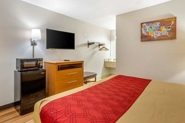  - Econo Lodge Creedmoor