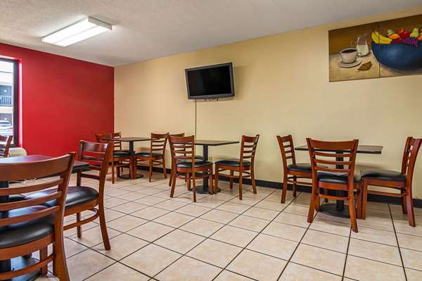Amenities - Econo Lodge Durham - I-40, Exit 278