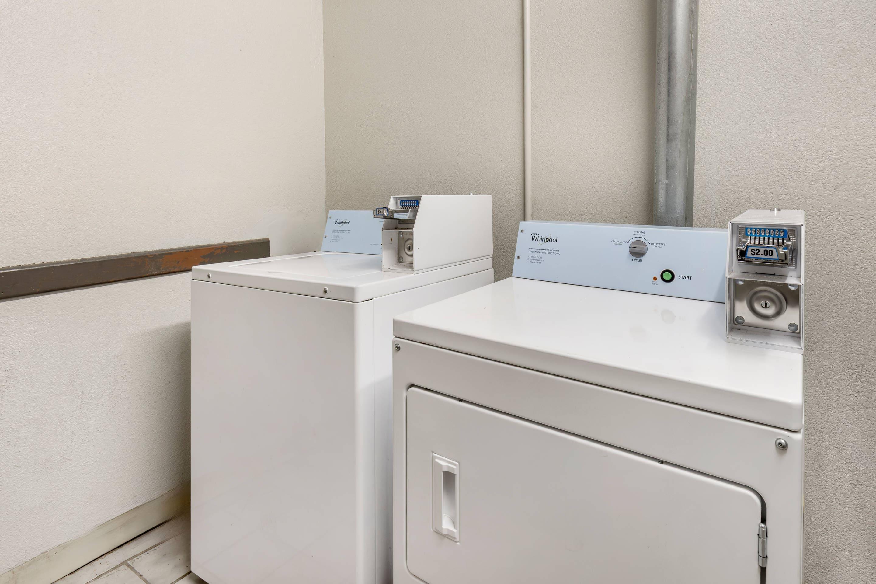 Guest laundry facilities | Econo Lodge Research Triangle Park