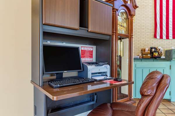 Conference Area - Econo Lodge Fayetteville - I-95, Exit 49