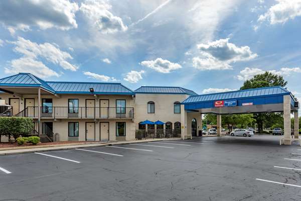 Exterior view - Econo Lodge Fayetteville - I-95, Exit 49