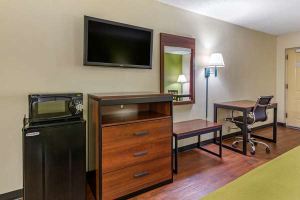  - Econo Lodge Fayetteville - I-95, Exit 49