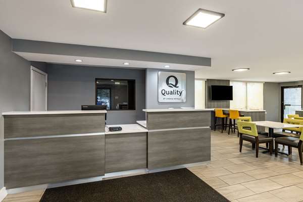  - Quality Inn Asheville Airport Fletcher - I-26, Exit 40