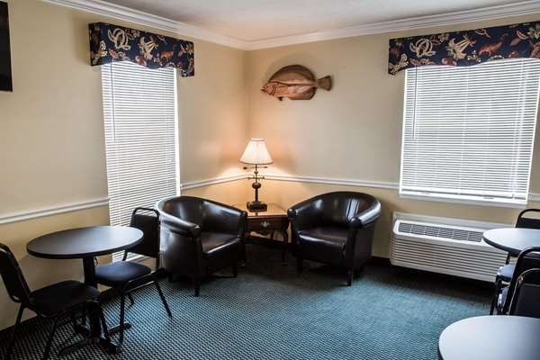  - Econo Lodge Crystal Coast Morehead City