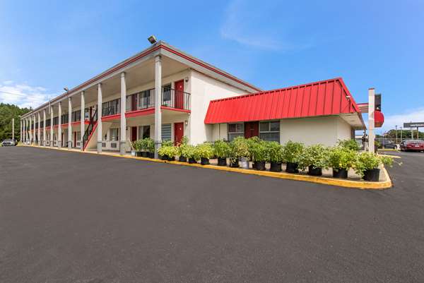 Exterior view - Econo Lodge North Washington
