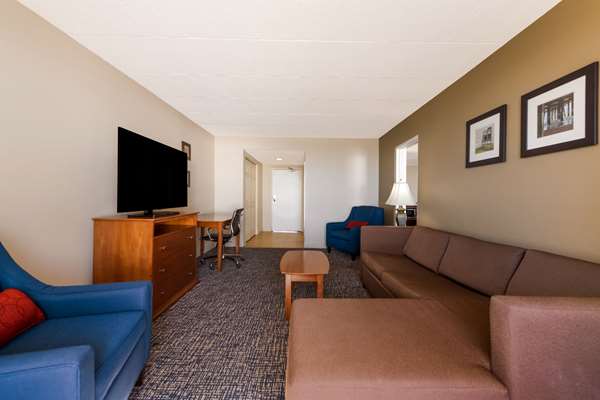 Suite - Comfort Inn South Oceanfront Nags Head
