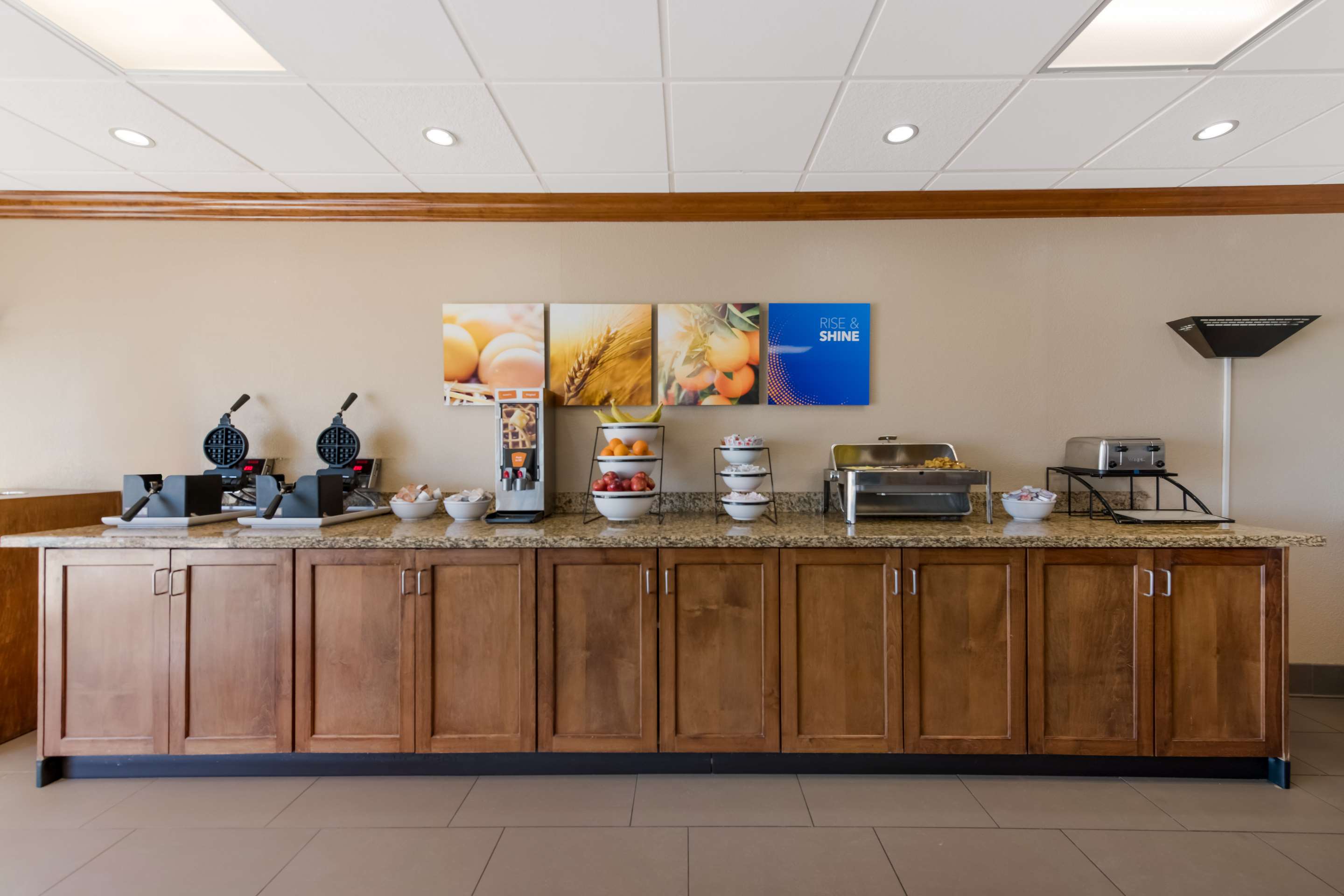 Breakfast area