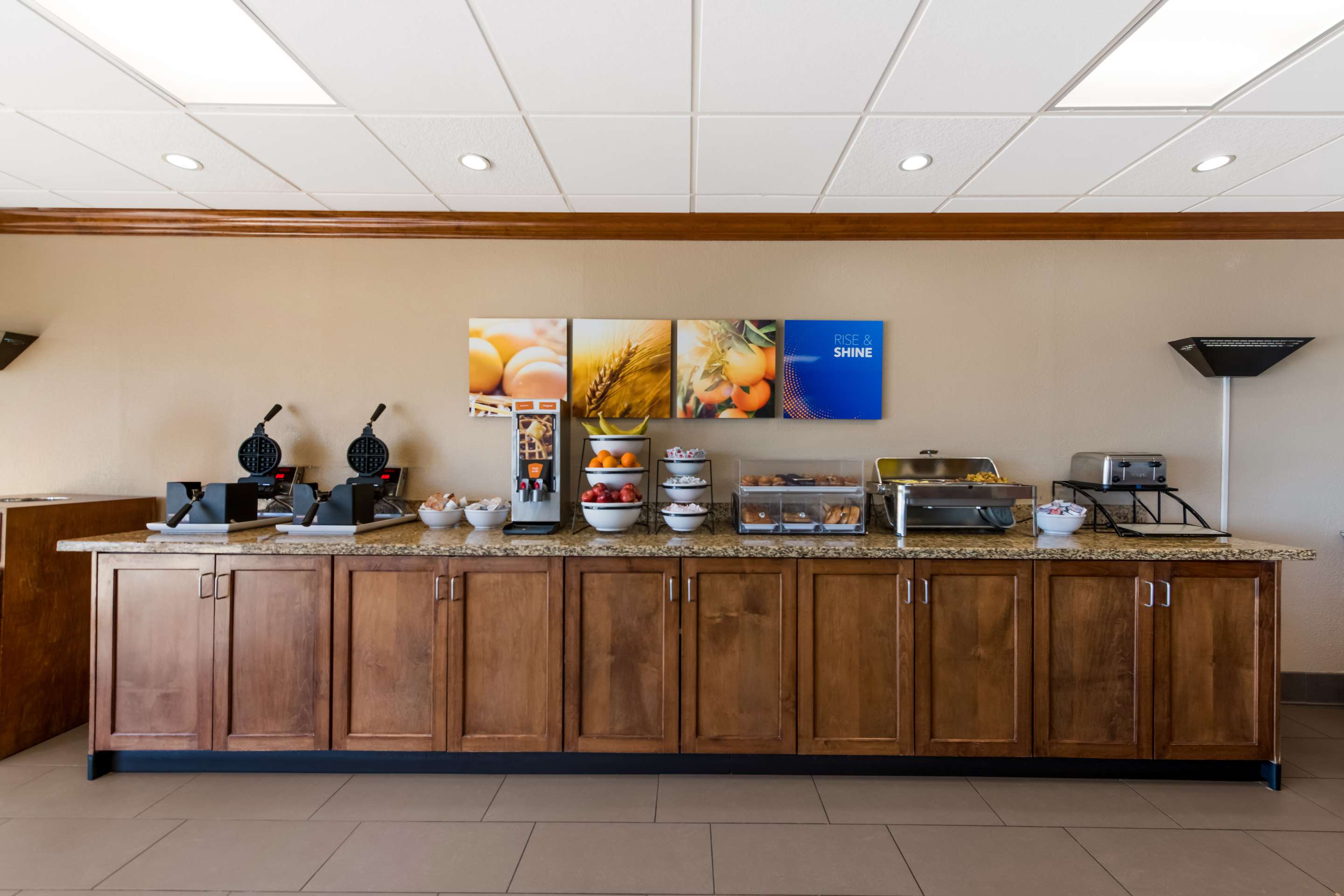 Breakfast area