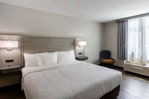  - Clarion Pointe Hotel near Cherokee Area Sylva