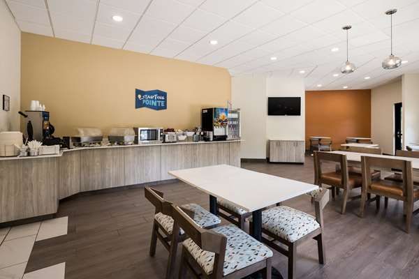 Amenities - Clarion Pointe Hotel near Cherokee Area Sylva