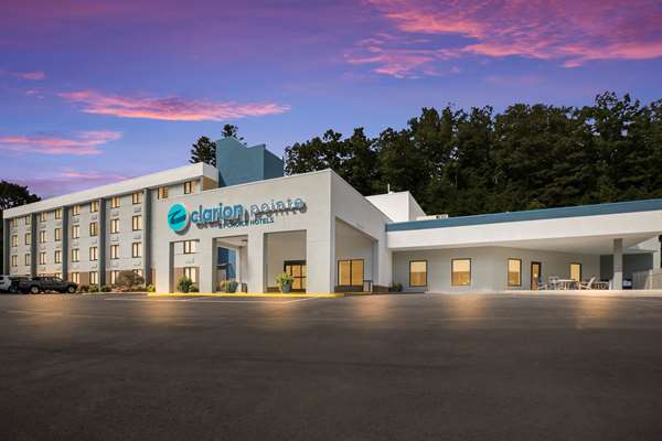 Exterior view - Clarion Pointe Hotel near Cherokee Area Sylva