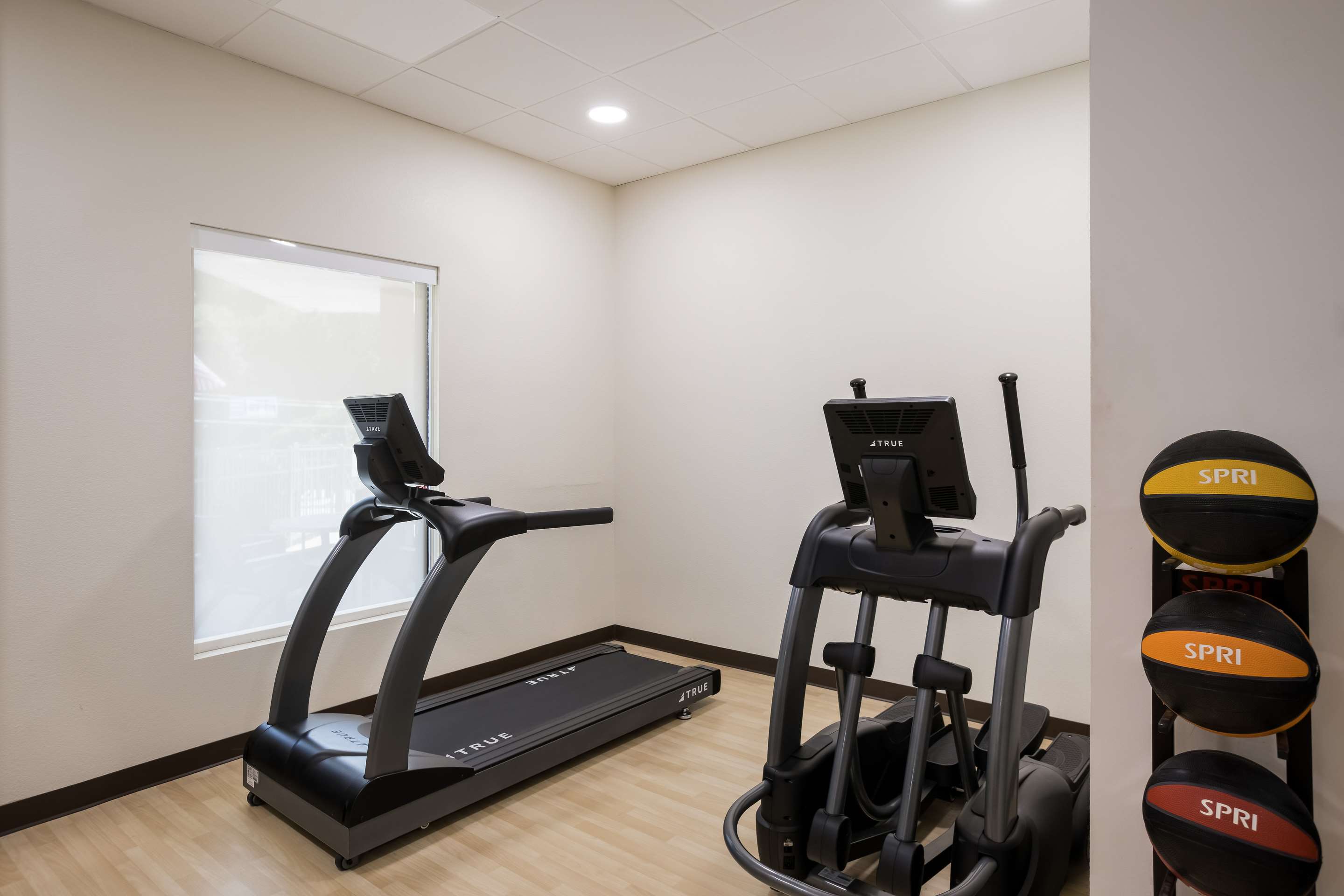 Exercise room with cardio equipment | Clarion Pointe Sylva near Cherokee Area