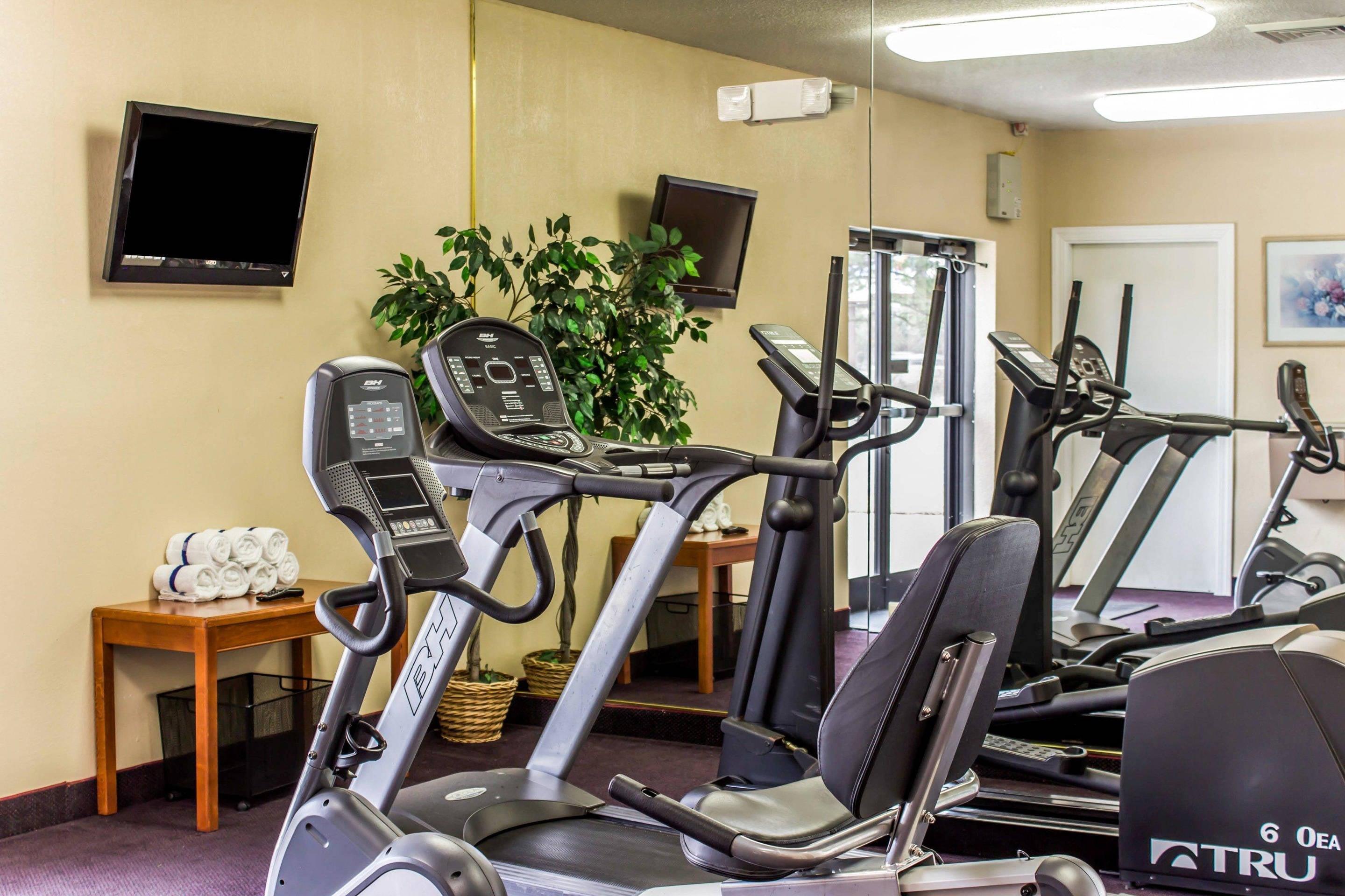 Fitness center with television | Quality Inn Kinston Hwy 70