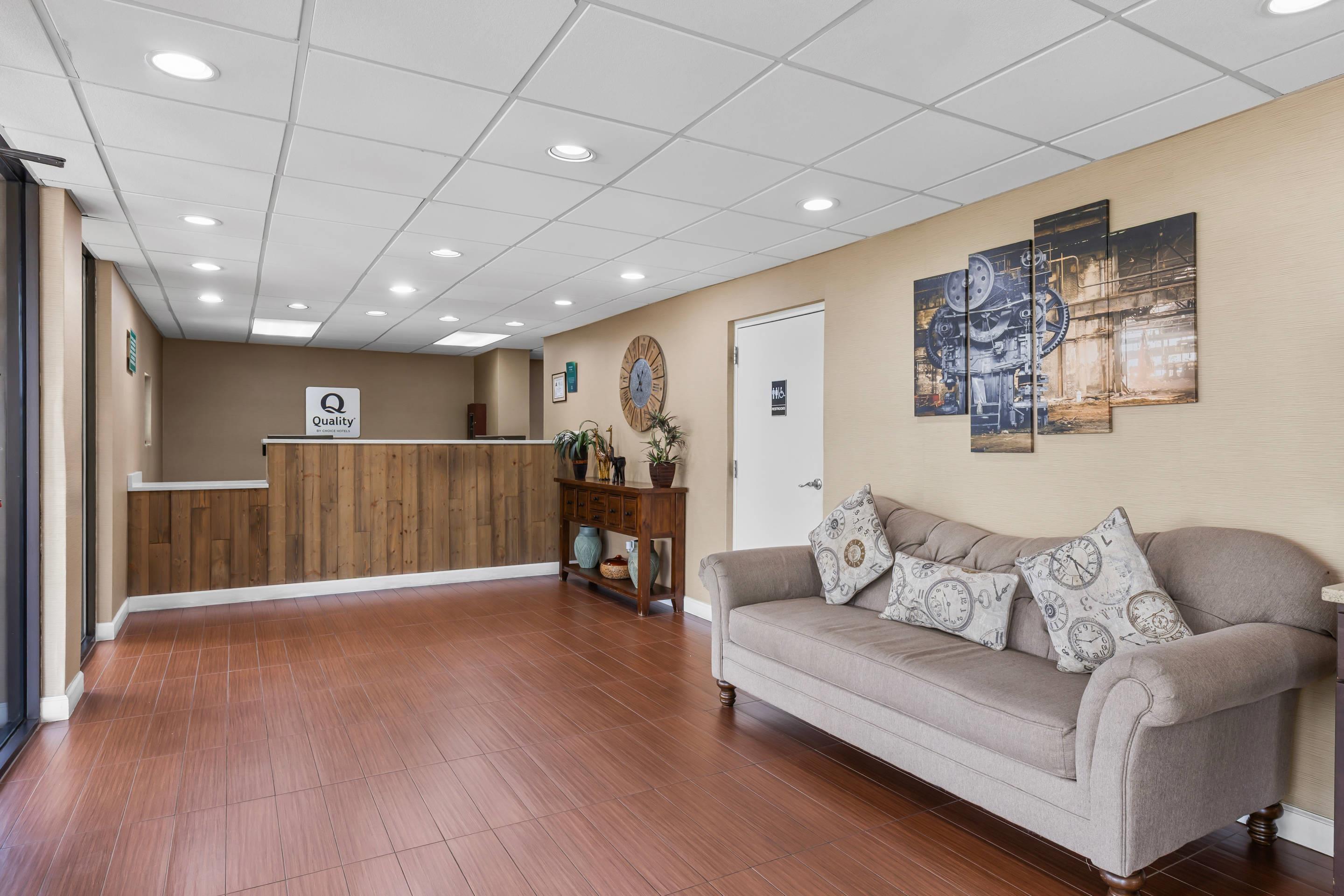 Hotel lobby | Quality Inn Kinston Hwy 70