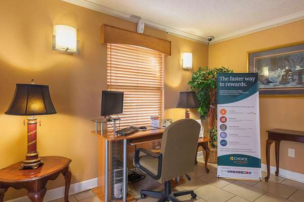 Conference Area - Quality Inn Washington