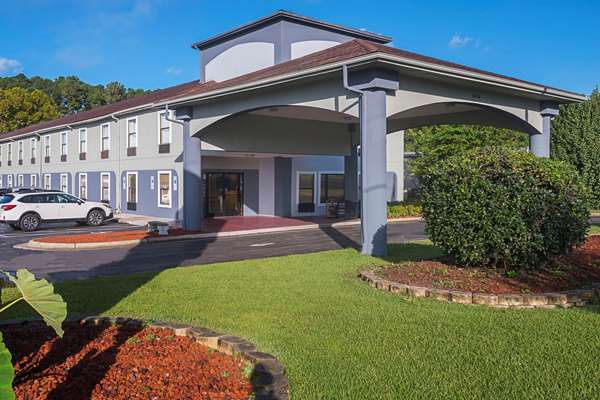 Exterior view - Quality Inn Washington