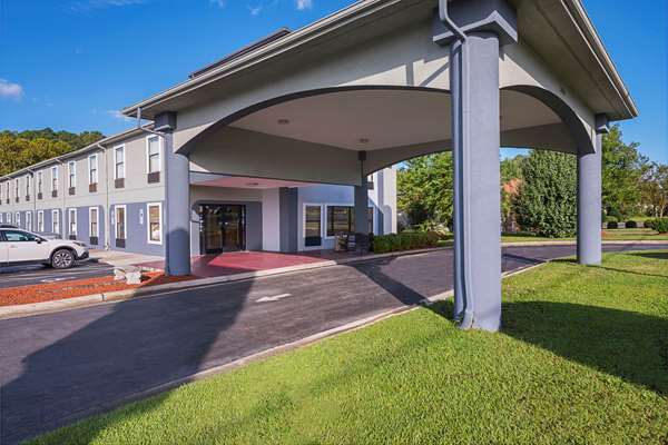 Exterior view - Quality Inn Washington