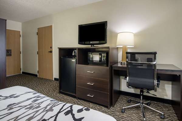  - Sleep Inn Hanes Mall Winston-Salem - I-40, Exit 189