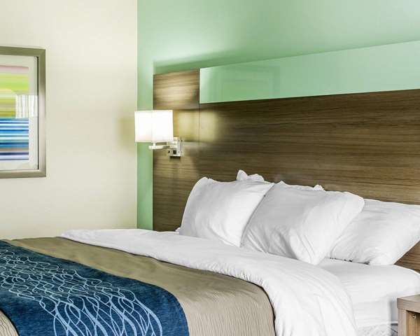  - Comfort Inn Dunn - I-95, Exit 72