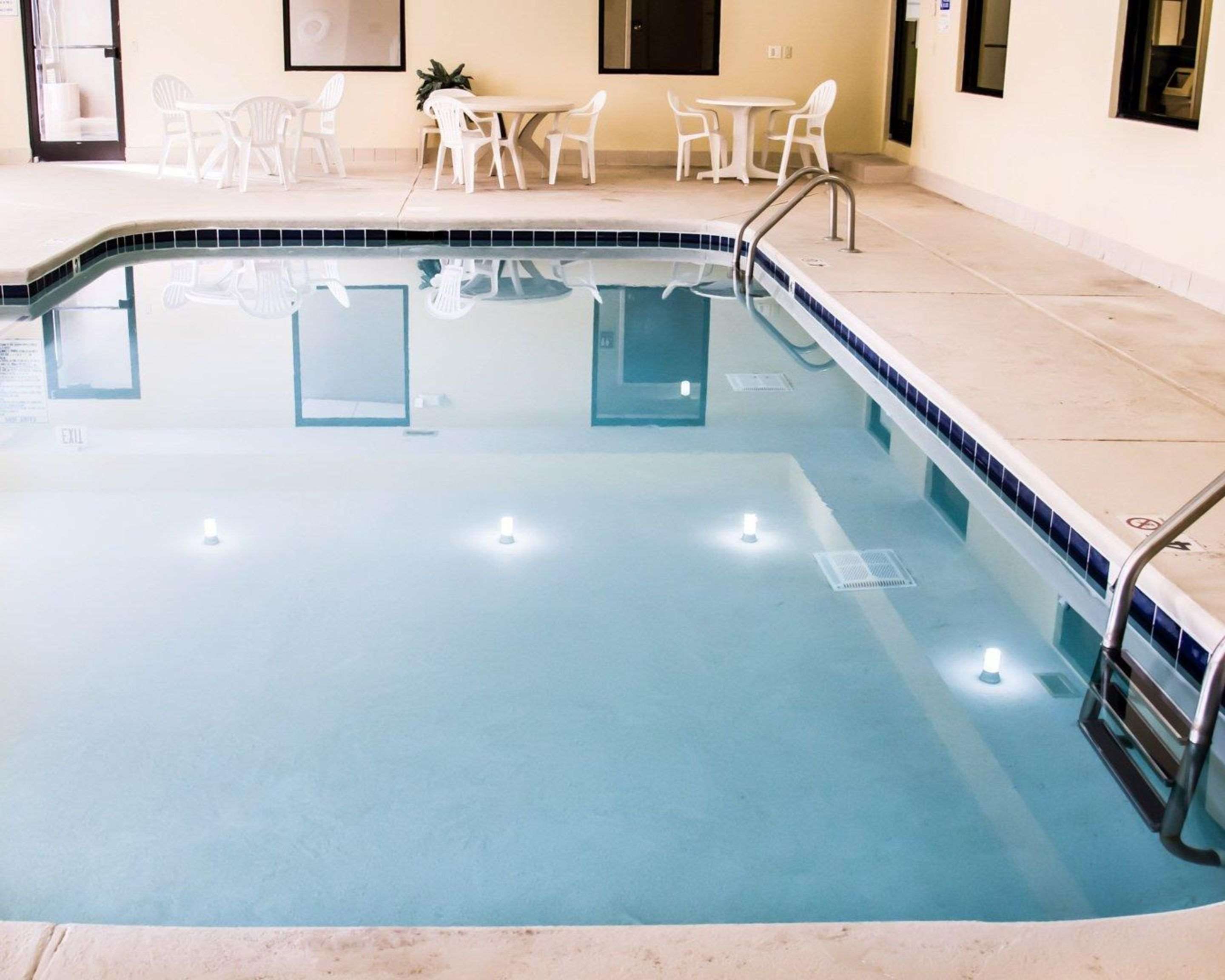 Indoor pool | Sleep Inn Concord / Kannapolis