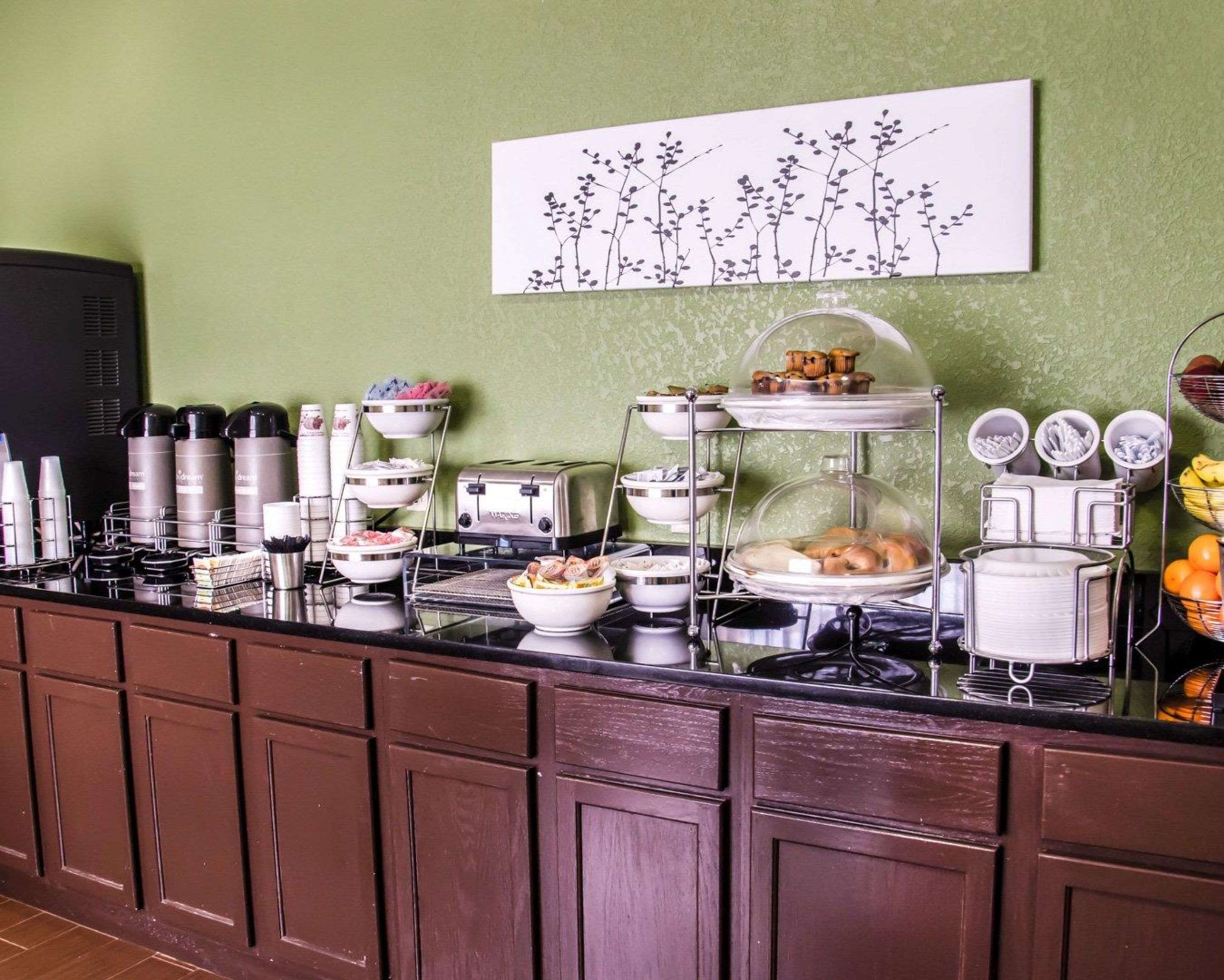 Breakfast bar | Sleep Inn Concord / Kannapolis