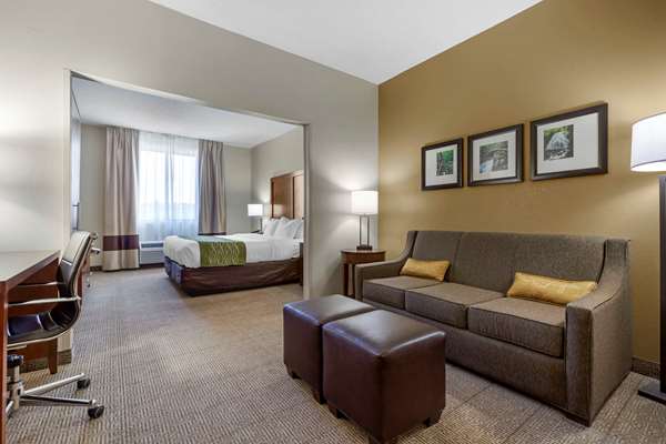 Suite - Comfort Inn Lenoir