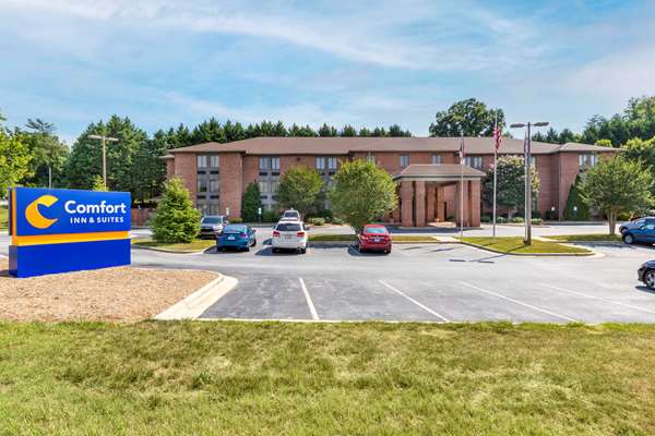 Exterior view - Comfort Inn Lenoir
