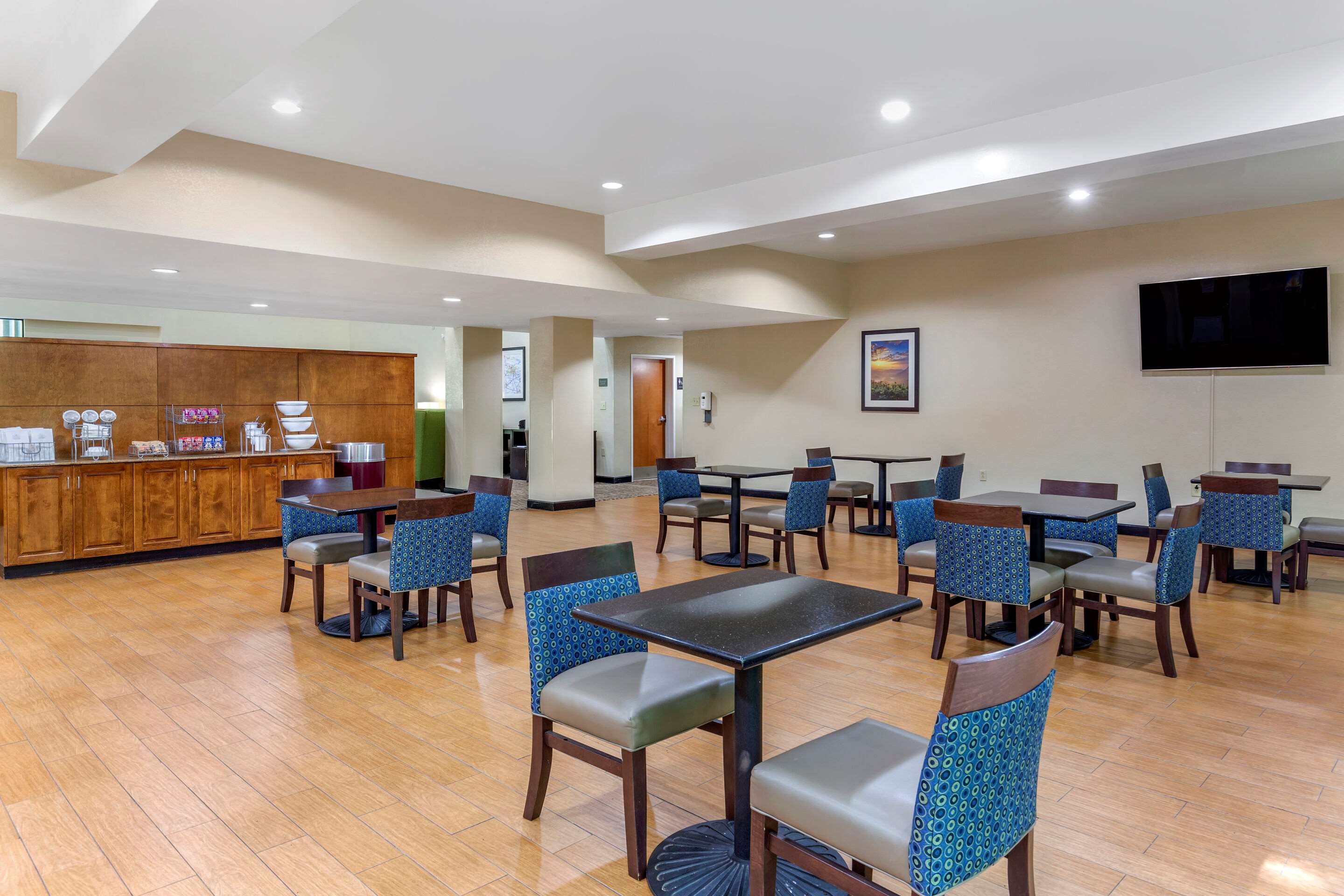 Breakfast area