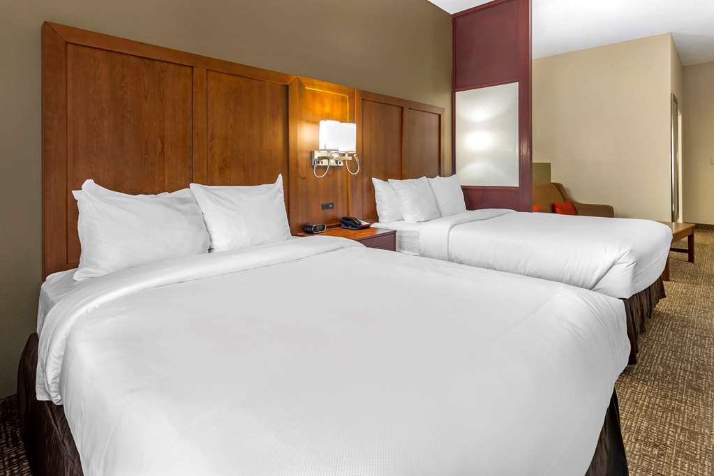 COMFORT SUITES CLAYTON - GARNER-guestroom-Guest Room,Suite,On-Site.jpg