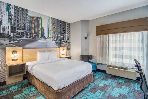  - Clarion Pointe Hotel Wake Forest