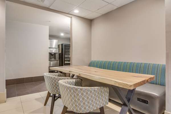 Conference Area - Clarion Pointe Hotel Wake Forest