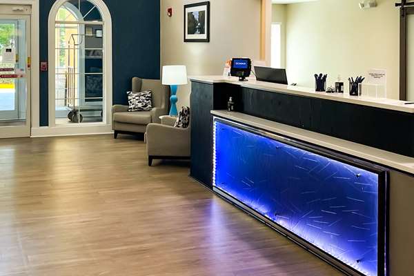  - Comfort Suites Salisbury - I-85, Exit 76