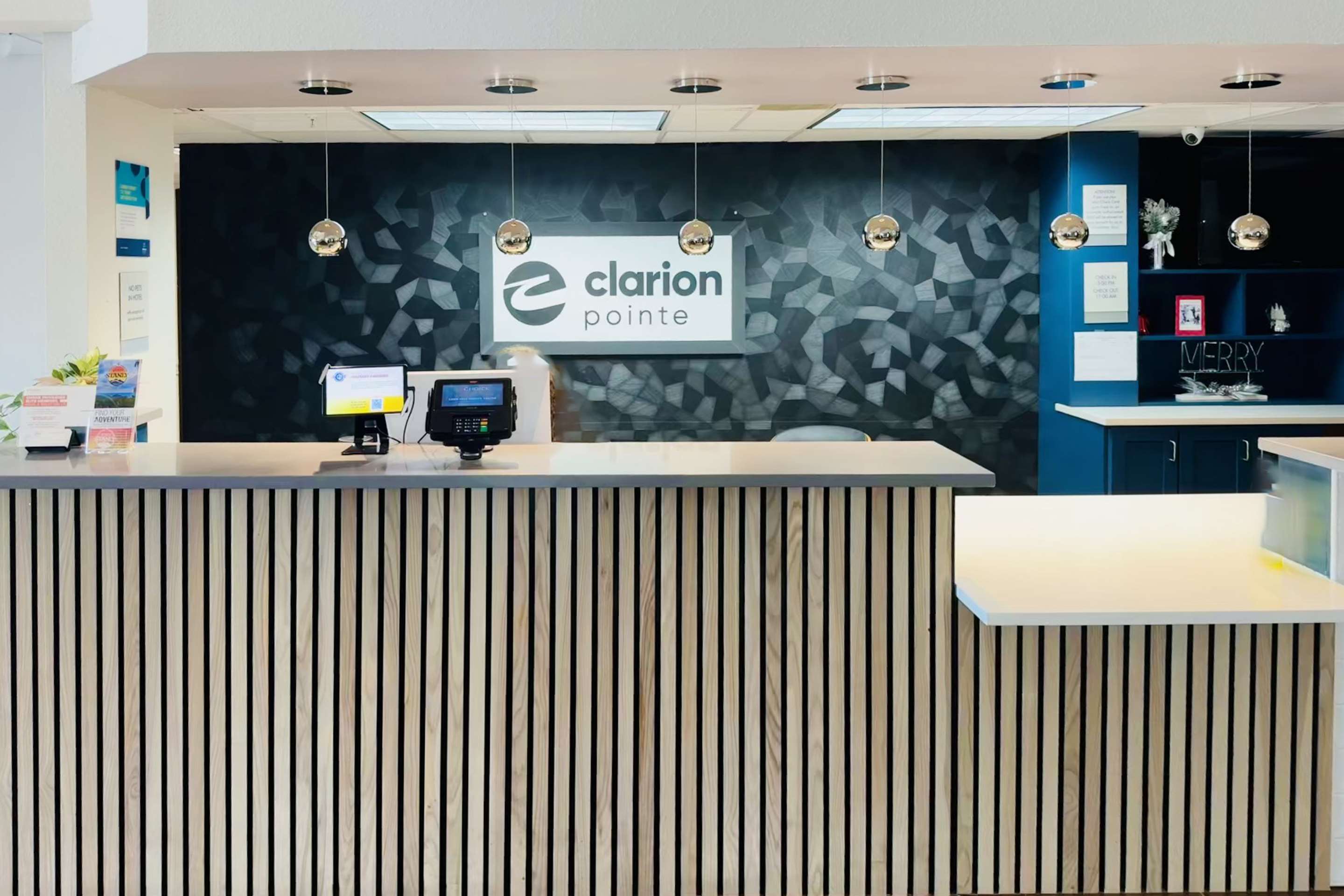 Front desk | Sleep Inn & Suites Albemarle
