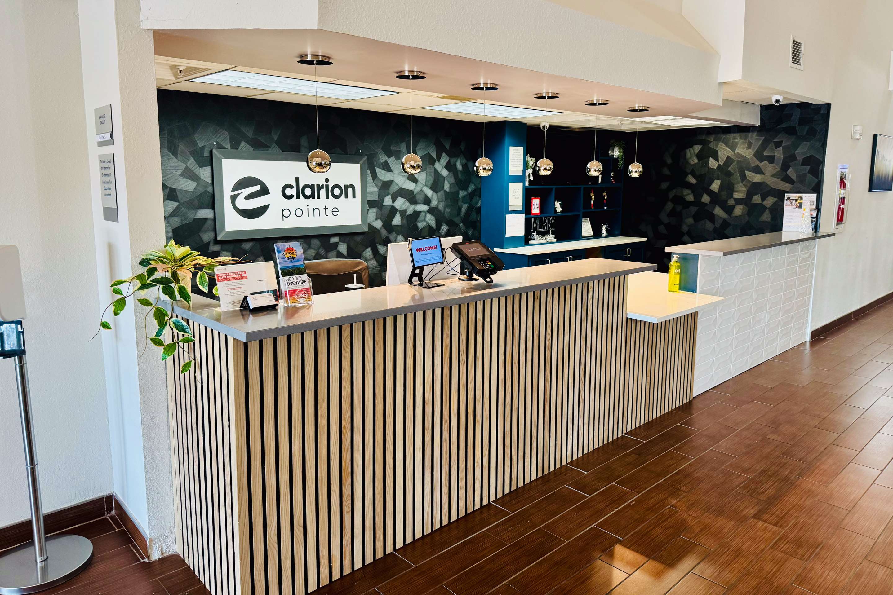 Front desk | Sleep Inn & Suites Albemarle