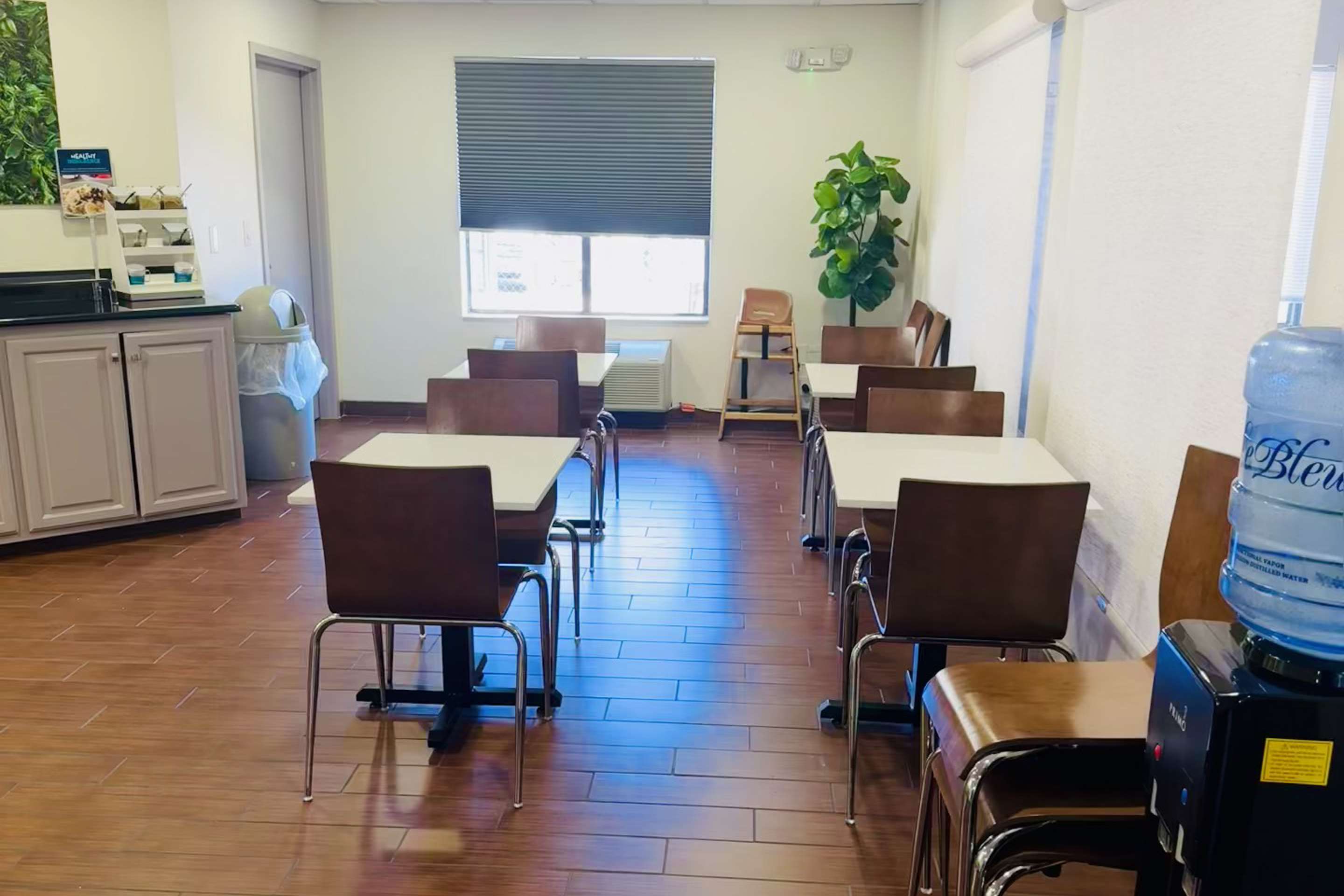 Breakfast area | Sleep Inn & Suites Albemarle