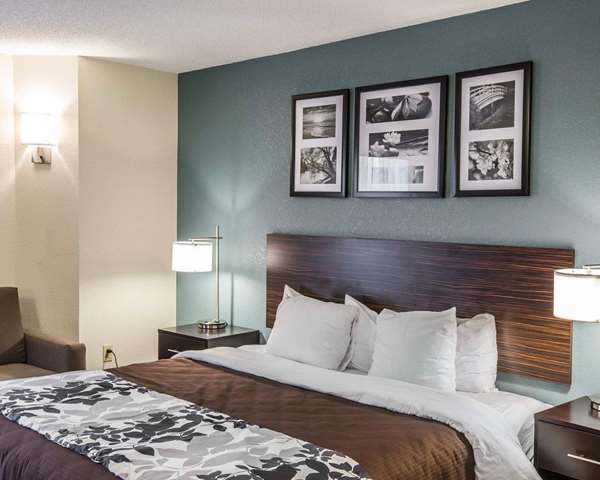  - Sleep Inn Airport Greensboro - I-40, Exit 210