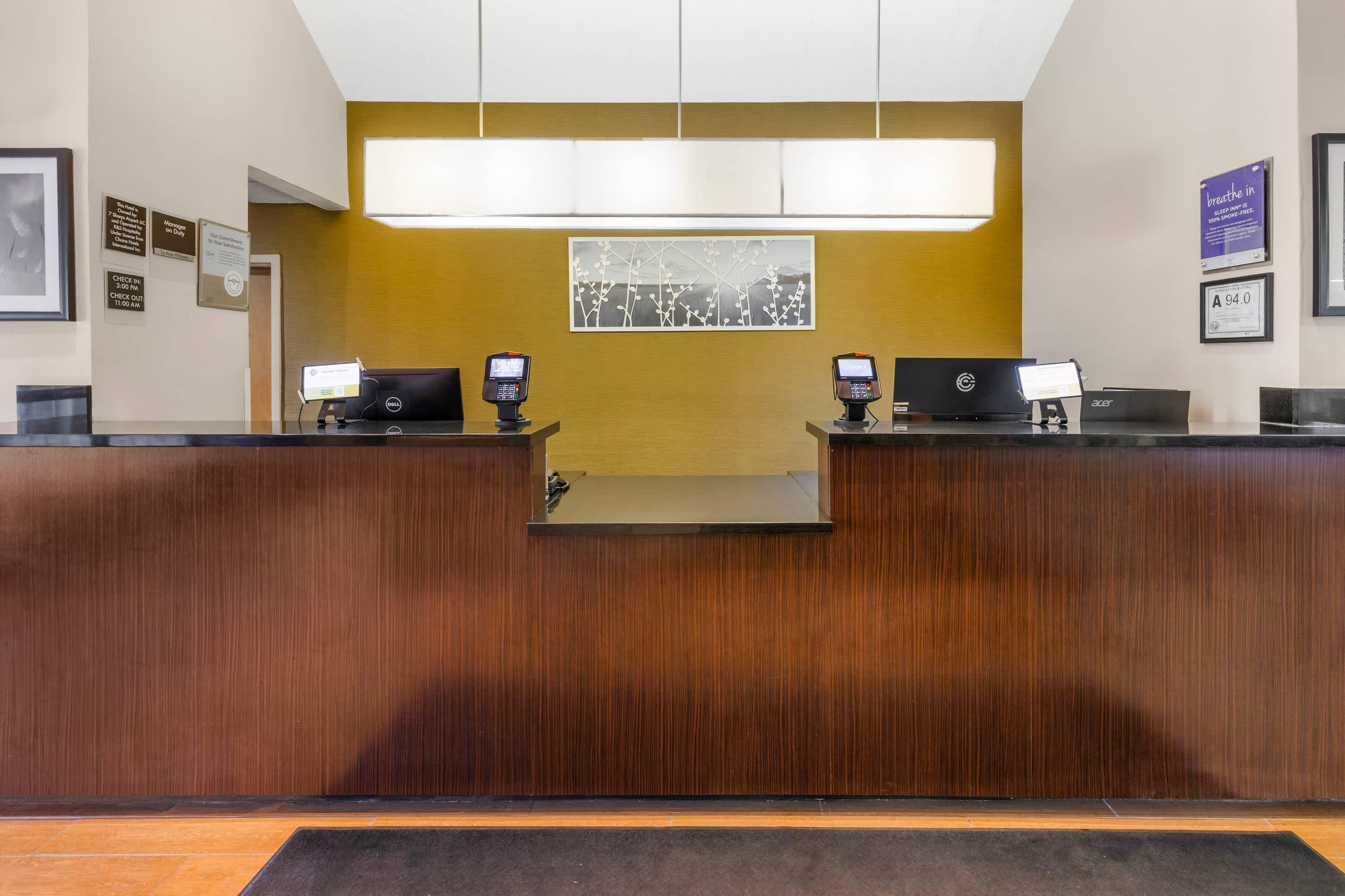 Hotel lobby | Sleep Inn Airport
