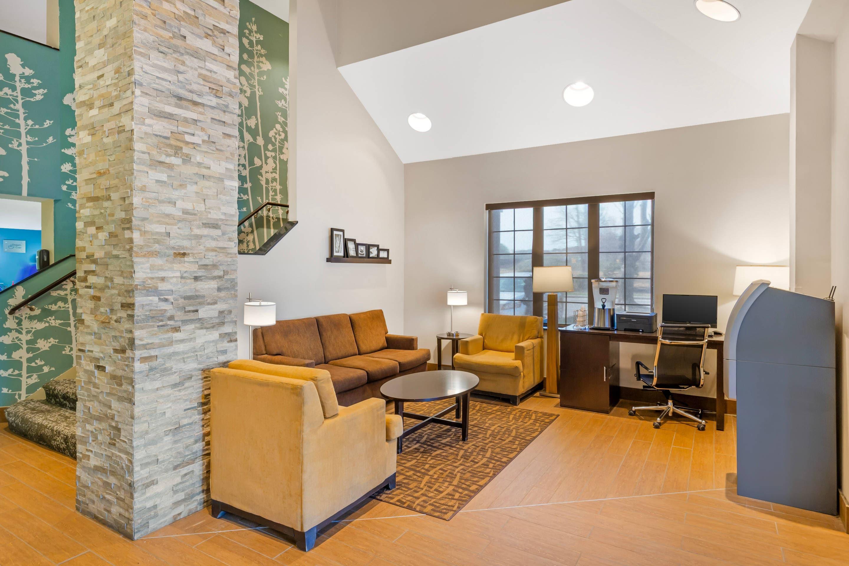 Hotel lobby | Sleep Inn Airport