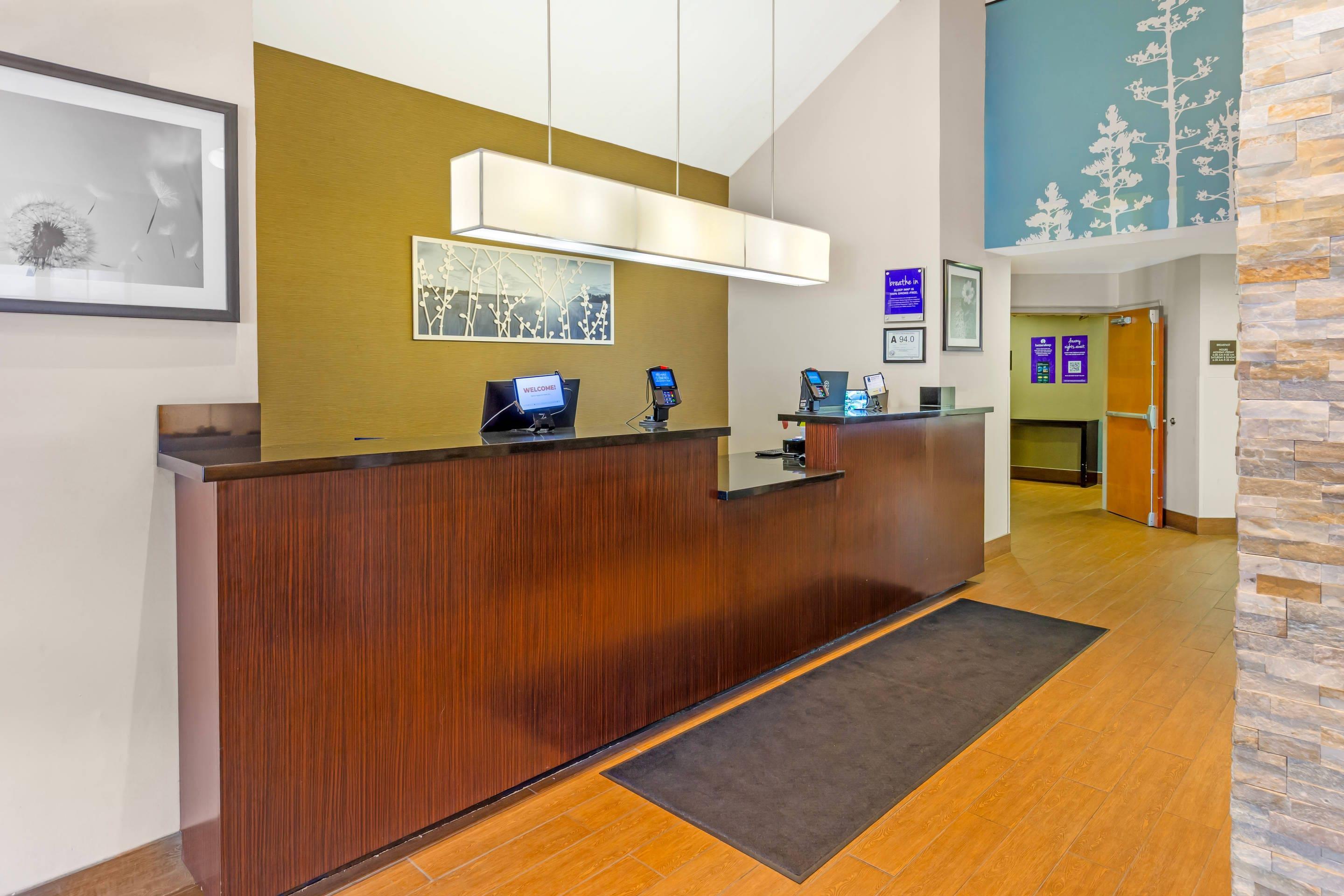 Hotel lobby | Sleep Inn Airport