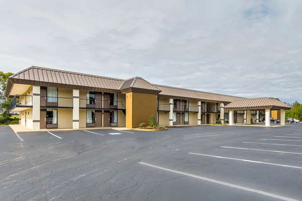 Exterior view - Quality Inn Forest City