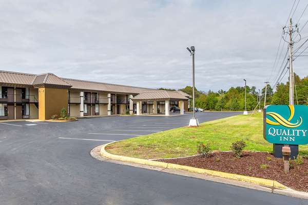 Exterior view - Quality Inn Forest City