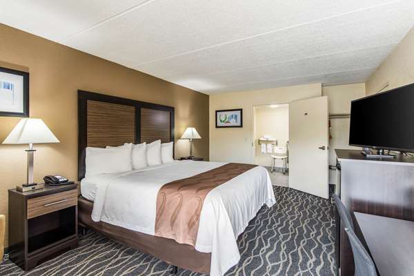  - Quality Inn Forest City