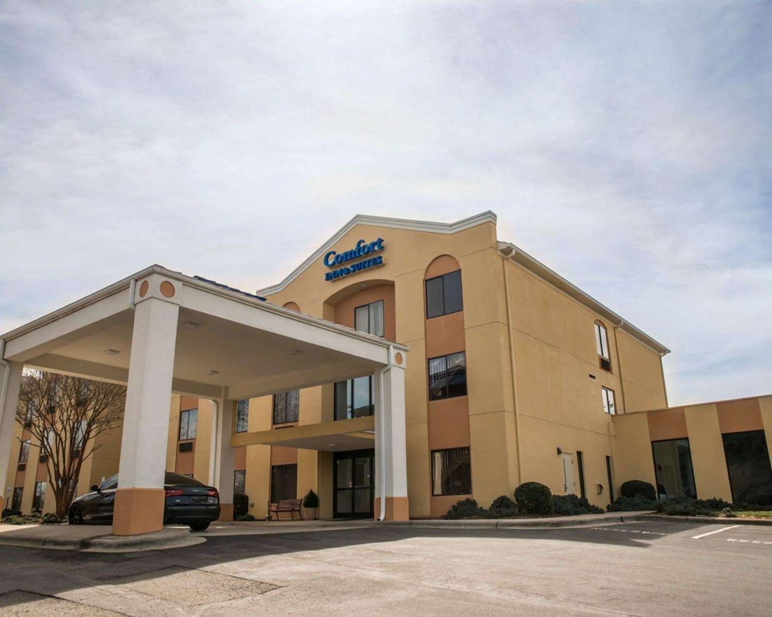 Comfort Inn & Suites NC See Discounts